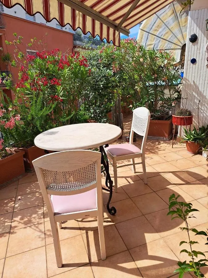 Brighting Penthouse And Balcony Apartment Bari